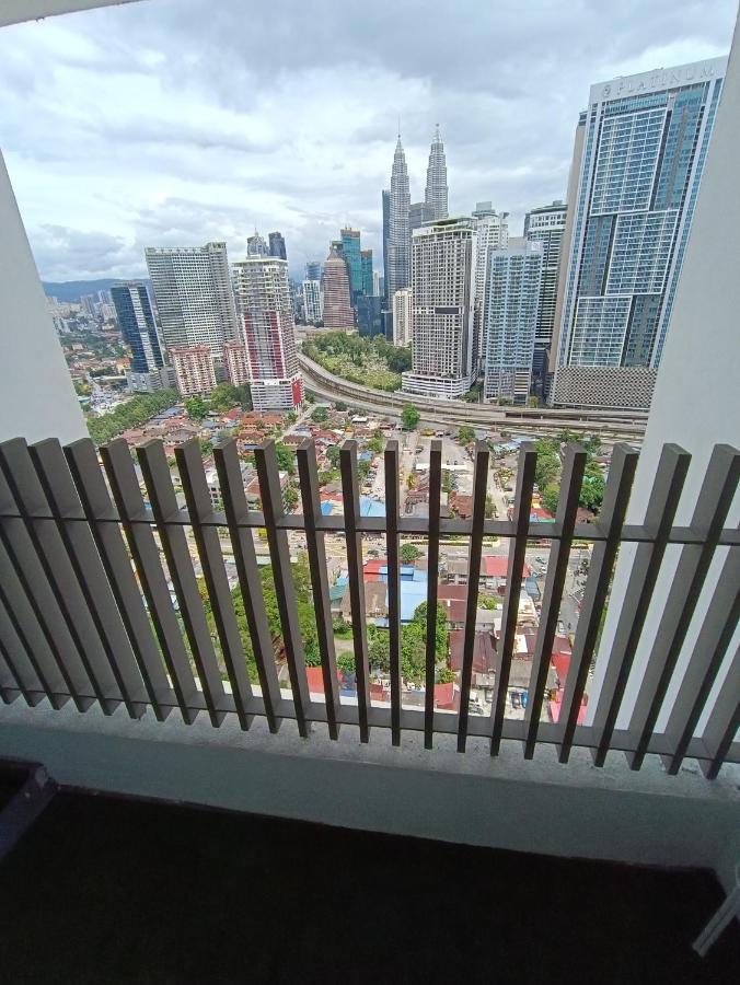 Cl16a Muji Style Balcony Infinity Pool Klcc View *