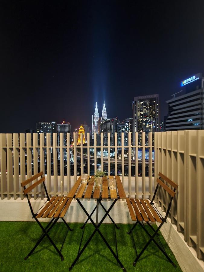Cl16a Muji Style Balcony Infinity Pool Klcc View Pangsapuri